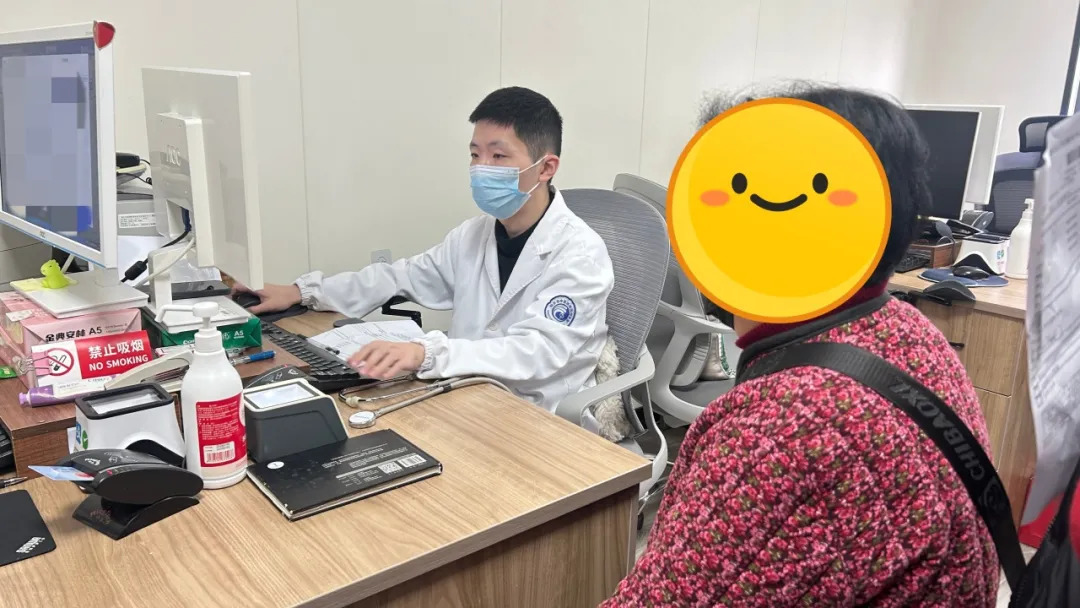 16793053581445.webp 图片
