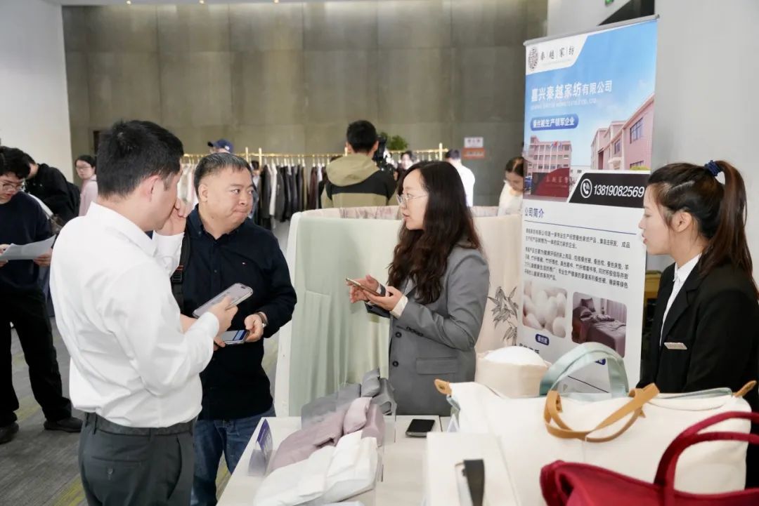 https://images.weserv.nl/?url=https://mmbiz.qpic.cn/mmbiz_jpg/bCFr8VypWfwicgdZbr1lSkHkYRNadLWBxy73khfkWjx8ceSia3hbCpgR3qWnVU4PZxcgCicF5f6WWrOyQT4qQIKsg/640?wx_fmt=jpeg&from=appmsg&tp=wxpic&wxfrom=5&wx_lazy=1&wx_co=1 图片