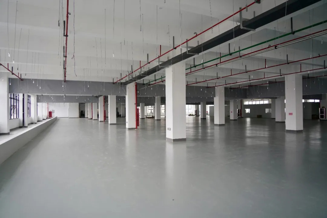 16875357962704.webp 图片