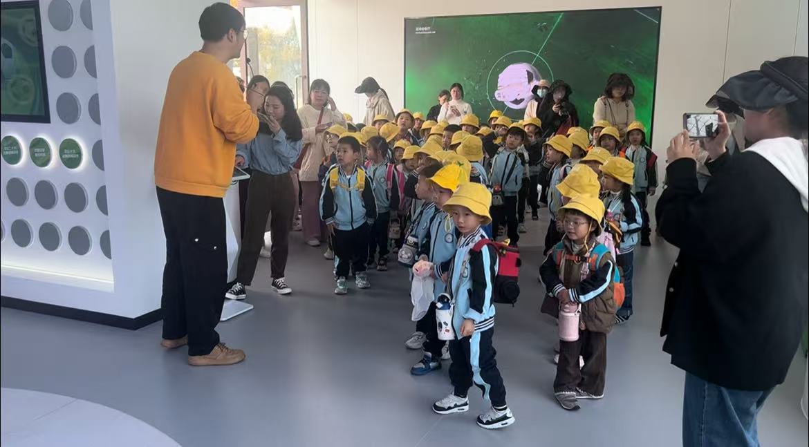 https://img.xiumi.us/xmi/ua/3Dhuw/i/ab447842a68f1f42e8847b6eb9a99679-sz_89476.jpeg