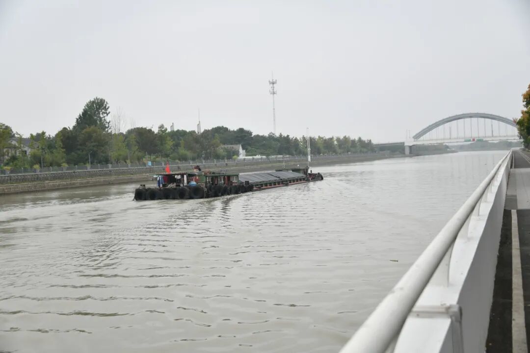 15853932365585.jpeg 图片