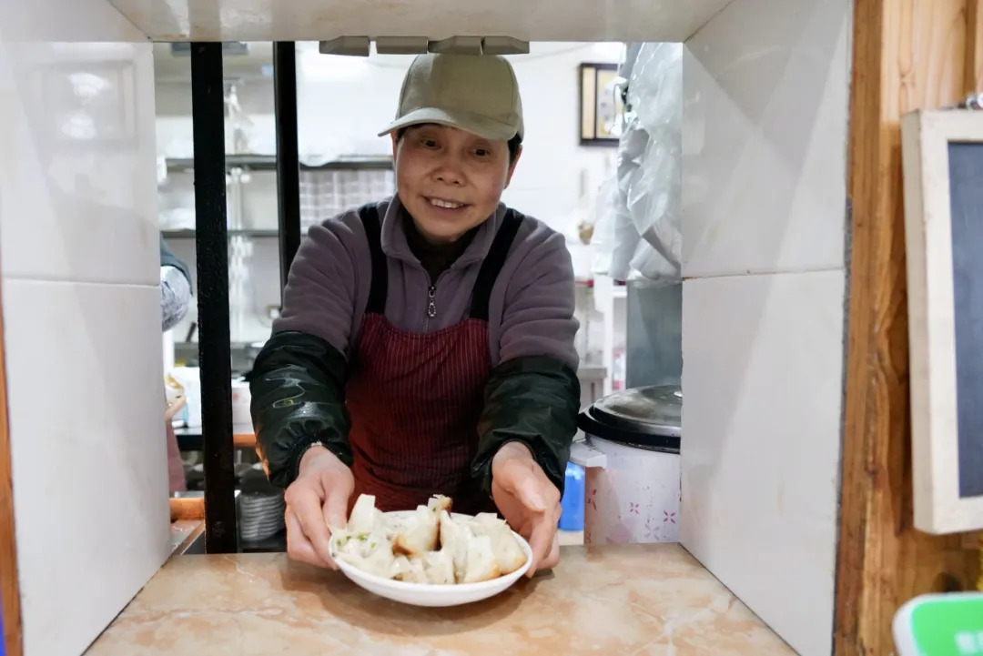 16561808819536.webp 图片