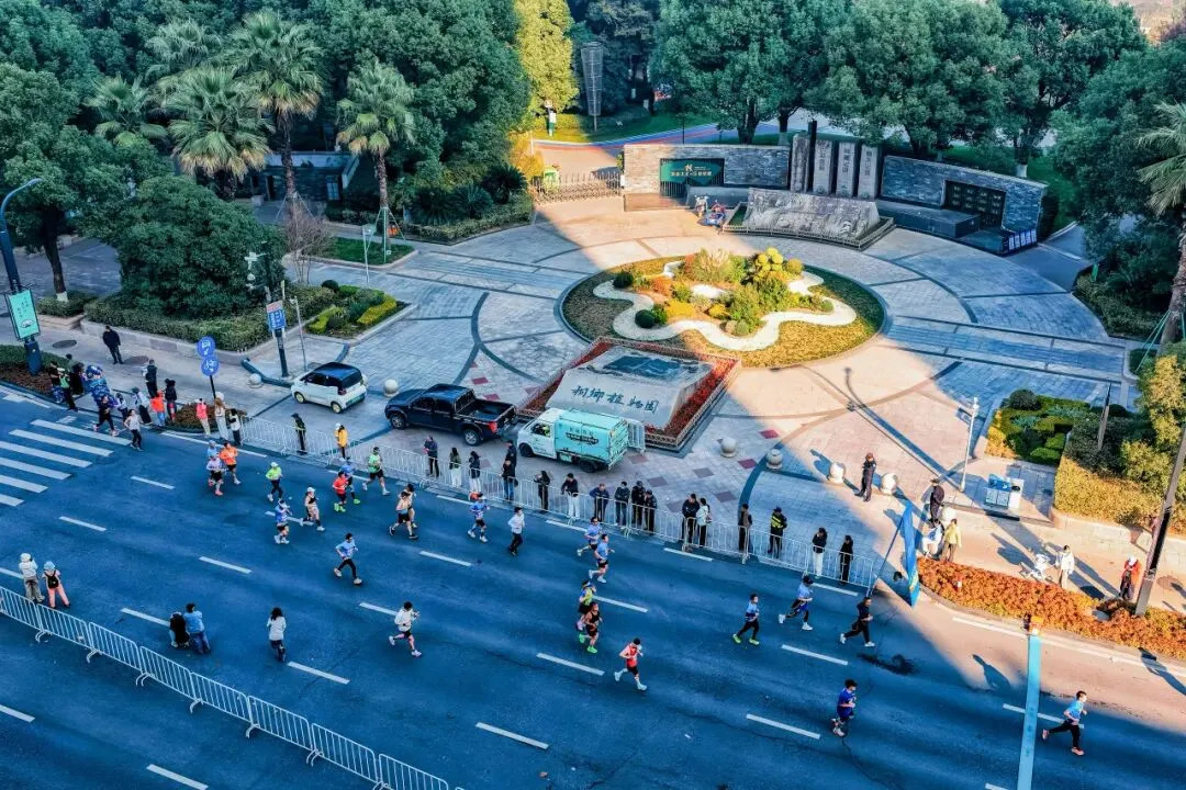16716443867538.webp 图片