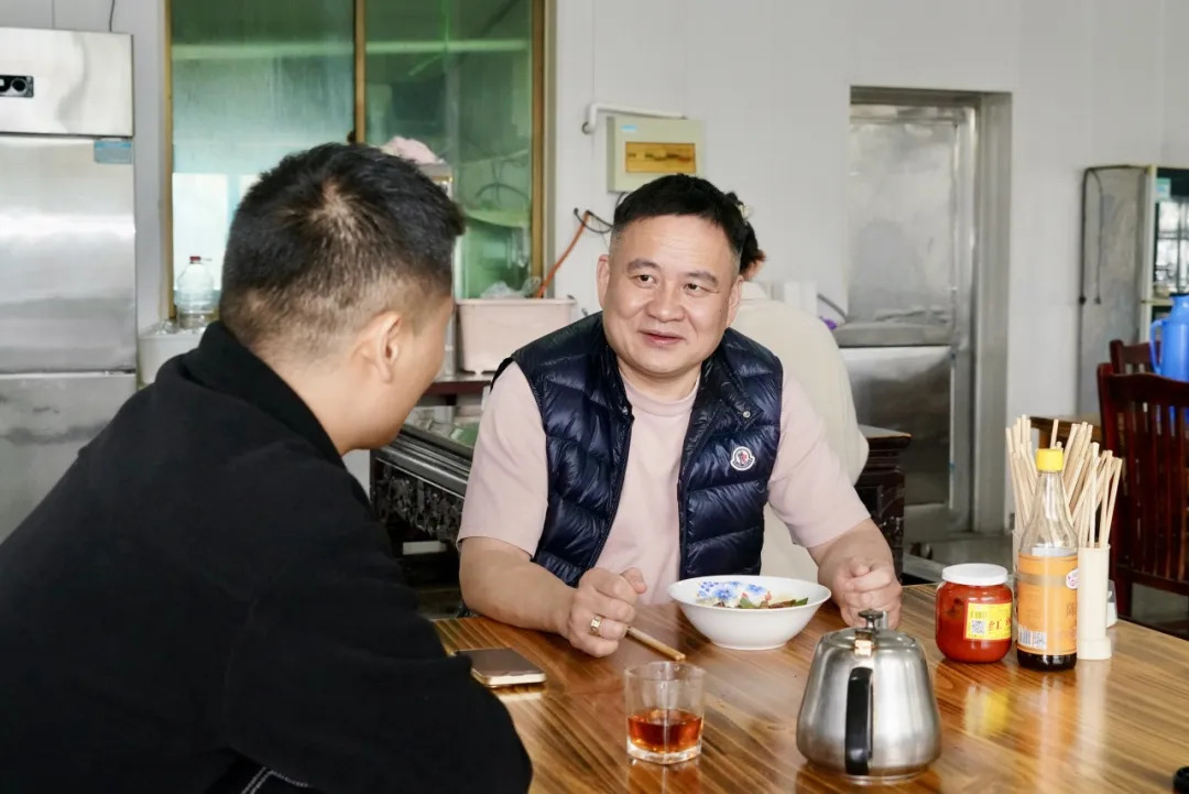 16985851686096.webp 图片