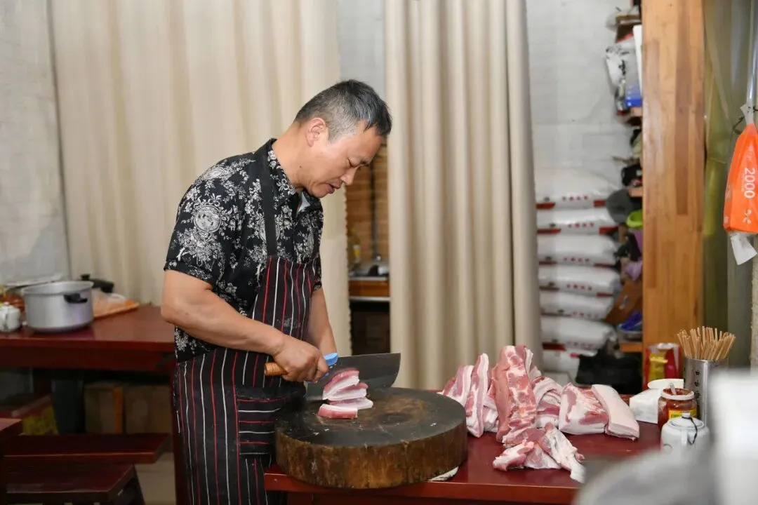 17212975733893.webp 图片