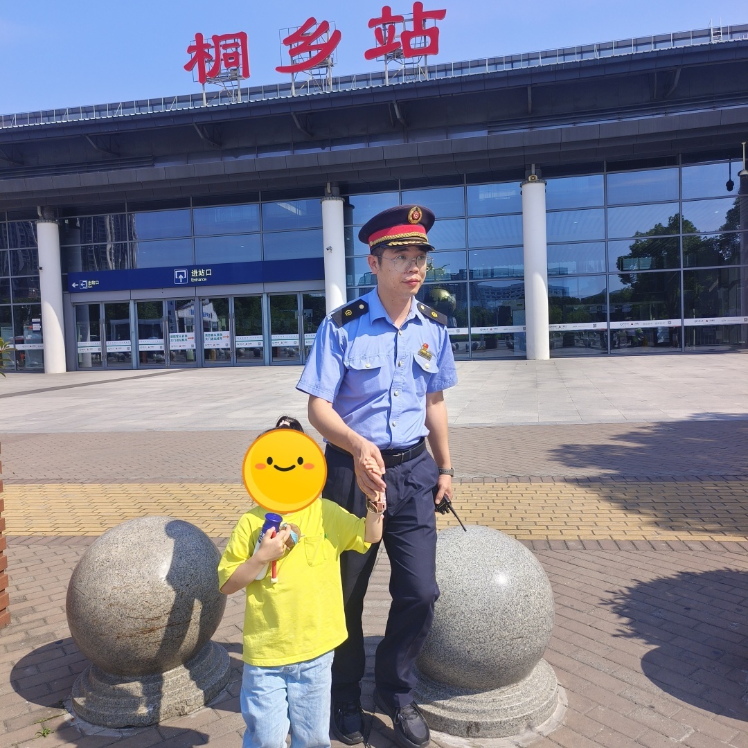 https://img.xiumi.us/xmi/ua/LBGv/i/05f8f88e0238f437332393a665a91174-sz_4013568.jpg?x-oss-process=image/resize,limit_1,m_lfit,w_1080/crop,h_1080,w_1080,x_0,y_180