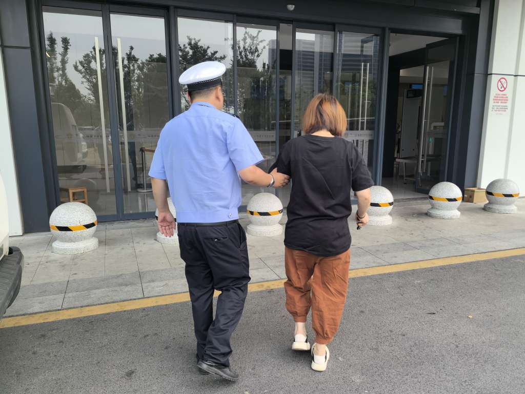 https://img.xiumi.us/xmi/ua/14Ue5/i/a72e86ce19232590c592d64daf19f64a-sz_86552.jpg
