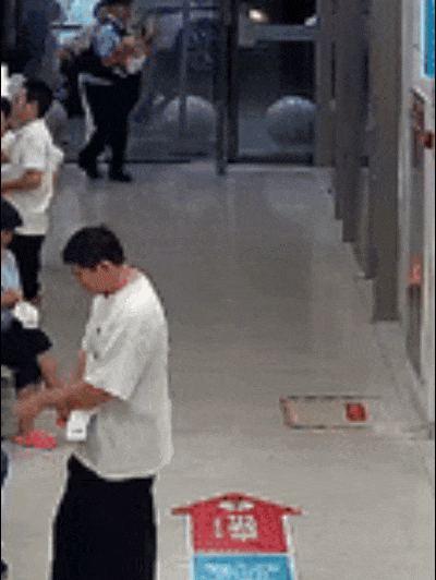 15892648260881.gif 图片
