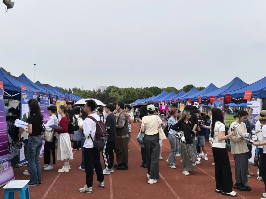 https://images.weserv.nl/?url=https://mmbiz.qpic.cn/mmbiz_jpg/bCFr8VypWfyoM1ta72F8LC1jTElAUsTTdjCglnY3qfB0cYDSsht2PuDLaToEp8cT95G4gUiaBBozyeTACPmO8Hw/640?wx_fmt=jpeg&from=appmsg