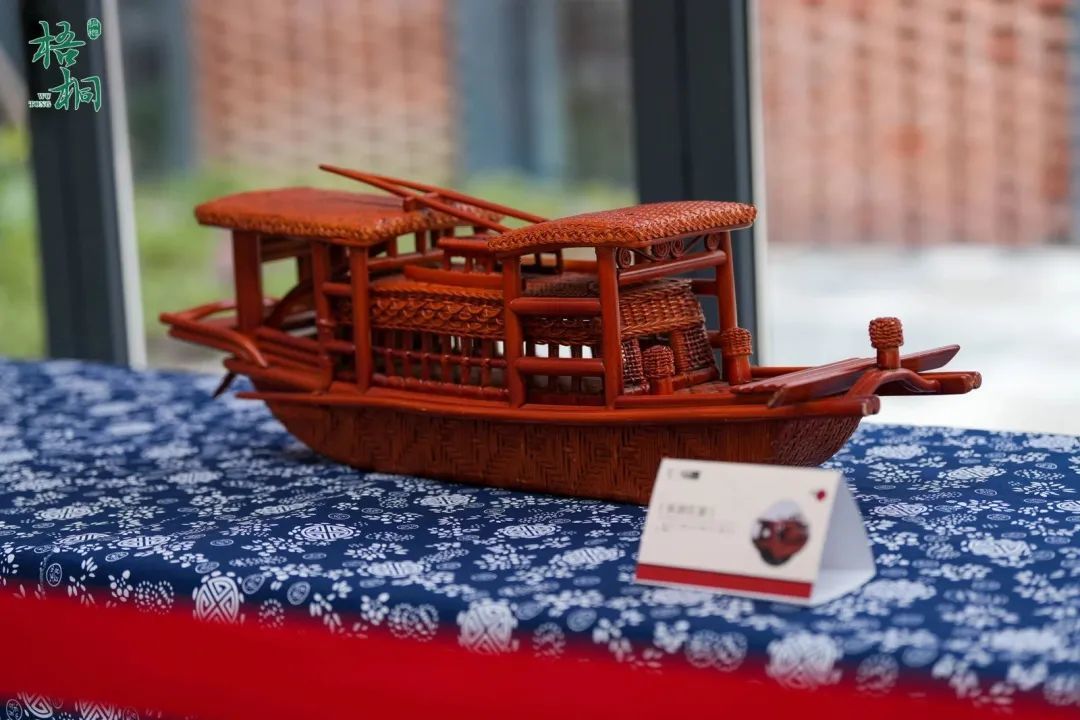 https://images.weserv.nl/?url=https://mmbiz.qpic.cn/mmbiz_jpg/bCFr8VypWfzza0gibqBCr2phJloJMwE85jdmniaiaaYvaPKSLYIWmjMarMO0xLCKRMROKpVhY9dHPIyTUPLa8RUicg/640?wx_fmt=jpeg&from=appmsg