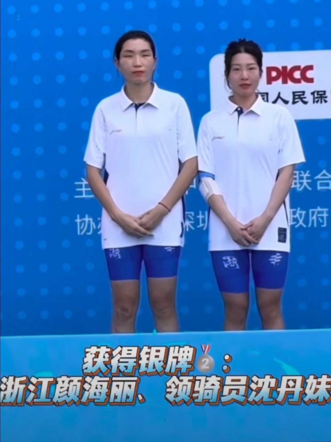 https://img.xiumi.us/xmi/ua/LBGv/i/c7b25fec38c94d566e95bc283074d442-sz_850528.jpg?x-oss-process=image/resize,limit_1,m_lfit,w_1080/crop,h_1437,w_1076,x_0,y_472