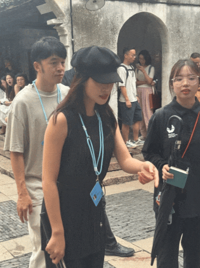 15918881298372.gif 图片