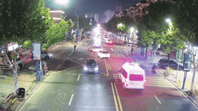15935115770692.gif