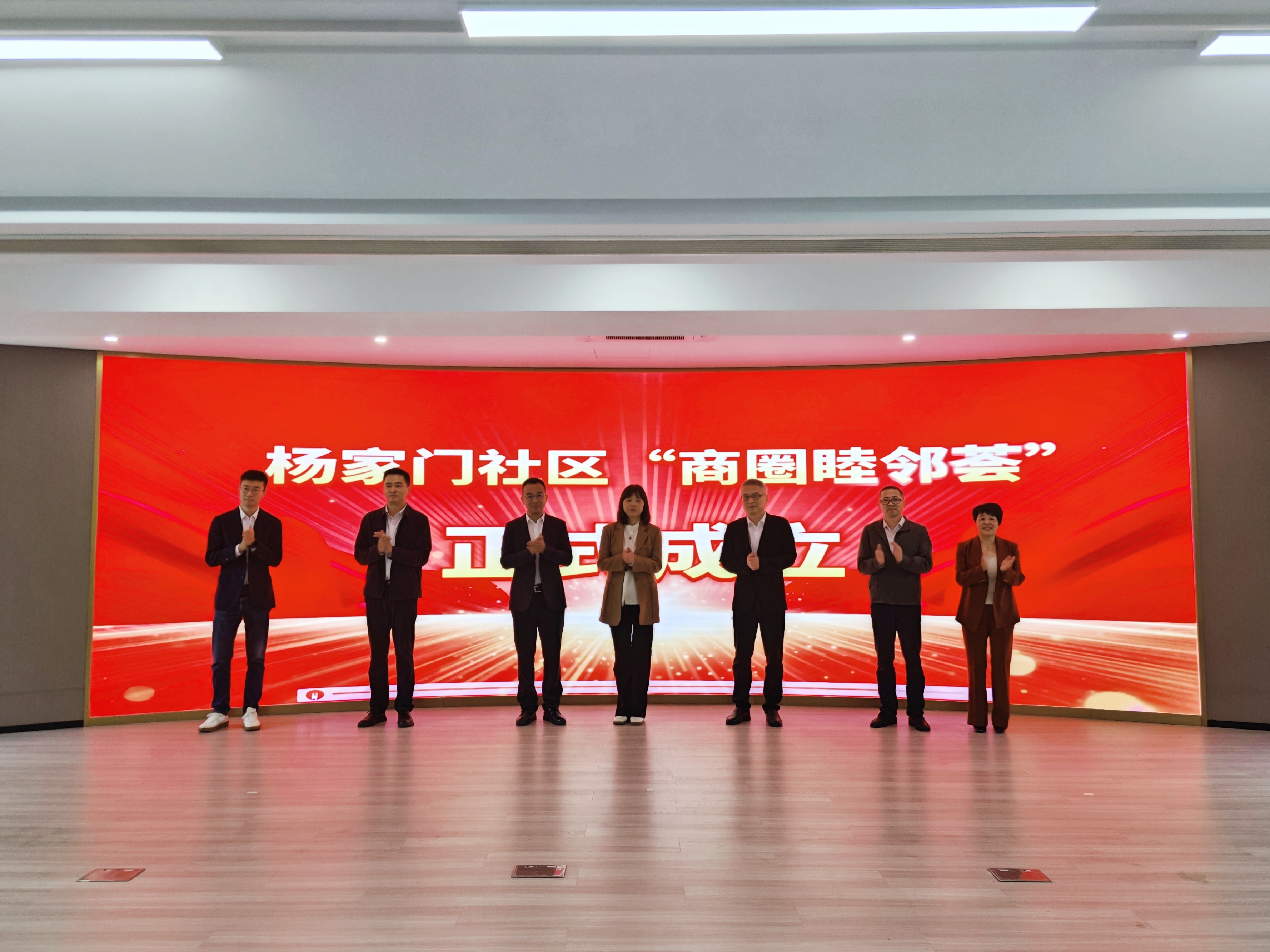 f4cdb477000f67e9aa8f58a8ee4712e.jpg