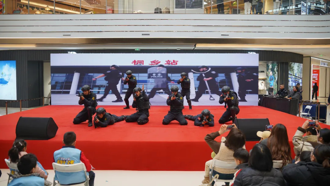 16378725879250.webp 图片