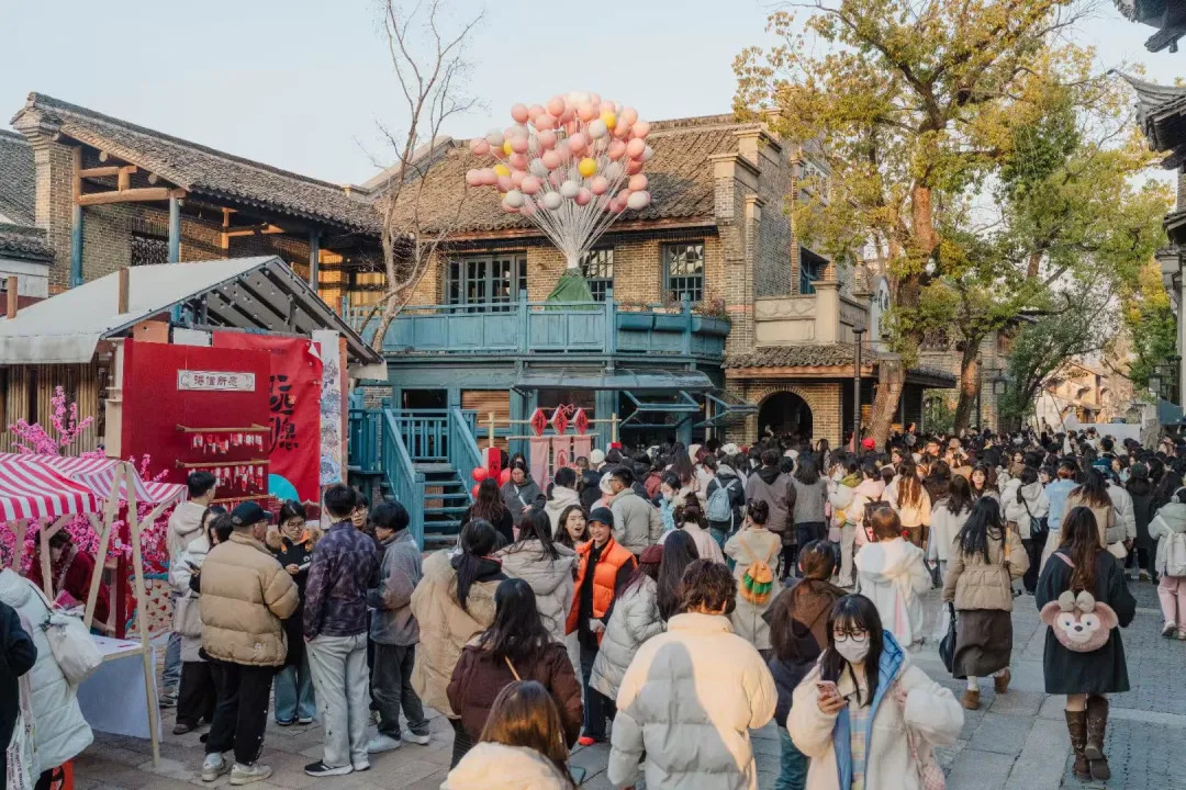 16836713395653.webp 图片
