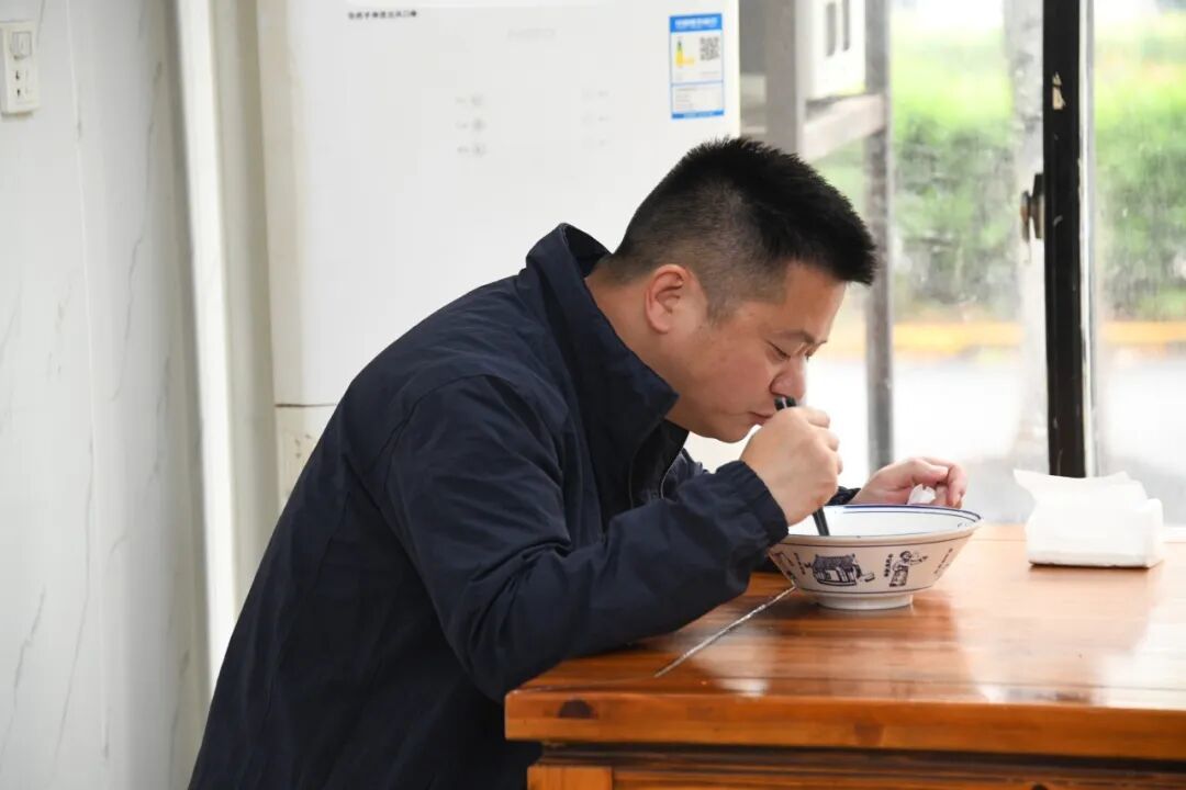 16930243862418.jpeg 图片